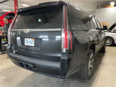 2015 Cadillac Escalade ESV Premium   - Photo 6 - Saint Louis, MI 48880-9800