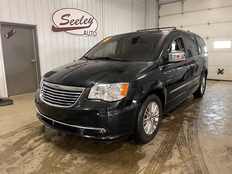 2015 Chrysler Town and Country Touring-L   - Photo 1 - Saint Louis, MI 48880-9800