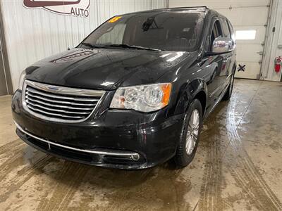 2015 Chrysler Town and Country Touring-L - Photo 2 - Saint Louis, MI 48880-9800