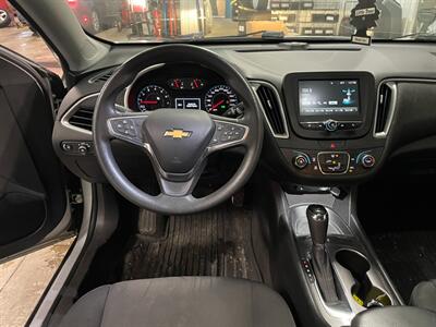 2018 Chevrolet Malibu LS Fleet - Photo 8 - Saint Louis, MI 48880-9800