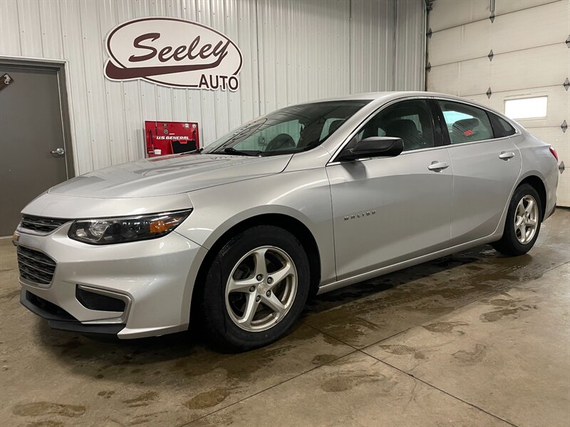 2018 Chevrolet Malibu LS Fleet   - Photo 1 - Saint Louis, MI 48880-9800