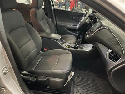 2018 Chevrolet Malibu LS Fleet - Photo 16 - Saint Louis, MI 48880-9800