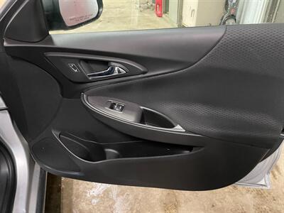 2018 Chevrolet Malibu LS Fleet - Photo 18 - Saint Louis, MI 48880-9800