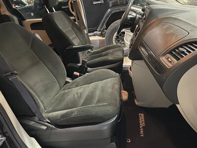 2015 Dodge Grand Caravan SE - Photo 19 - Saint Louis, MI 48880-9800