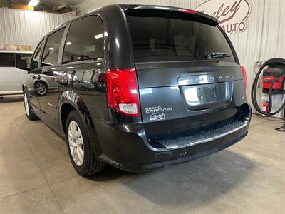 2015 Dodge Grand Caravan SE - Photo 3 - Saint Louis, MI 48880-9800