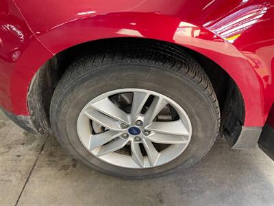 2017 Ford Edge SEL   - Photo 20 - Saint Louis, MI 48880-9800