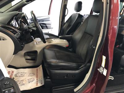 2019 Dodge Grand Caravan SXT   - Photo 15 - Saint Louis, MI 48880-9800