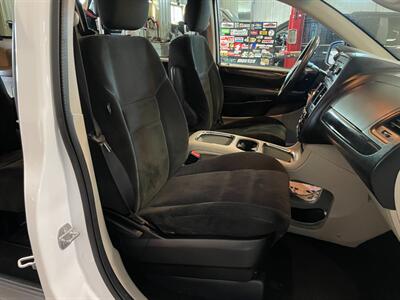 2016 Dodge Grand Caravan SXT   - Photo 19 - Saint Louis, MI 48880-9800