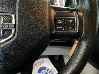 2016 Dodge Grand Caravan SXT   - Photo 10 - Saint Louis, MI 48880-9800