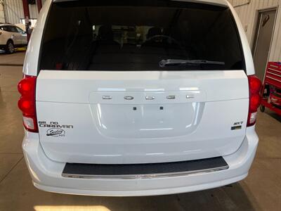 2016 Dodge Grand Caravan SXT   - Photo 27 - Saint Louis, MI 48880-9800