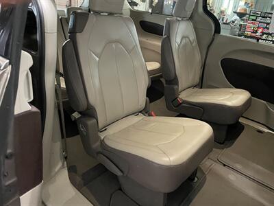 2018 Chrysler Pacifica Touring L - Photo 18 - Saint Louis, MI 48880-9800