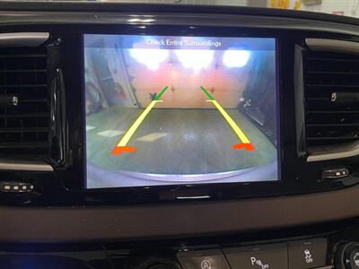 2018 Chrysler Pacifica Touring L - Photo 12 - Saint Louis, MI 48880-9800