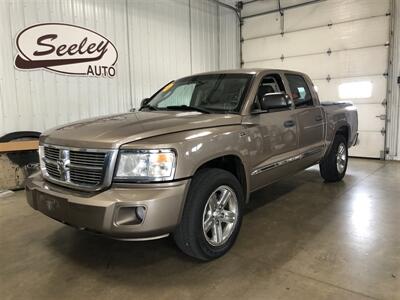 2010 Dodge Dakota Laramie   - Photo 2 - Saint Louis, MI 48880-9800