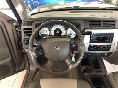 2010 Dodge Dakota Laramie   - Photo 8 - Saint Louis, MI 48880-9800