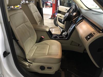 2014 Ford Flex SEL   - Photo 18 - Saint Louis, MI 48880-9800