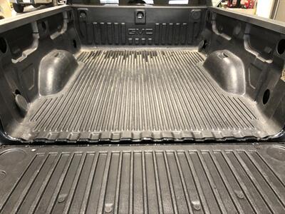 2019 GMC Sierra 1500 Limited Elevation   - Photo 25 - Saint Louis, MI 48880-9800