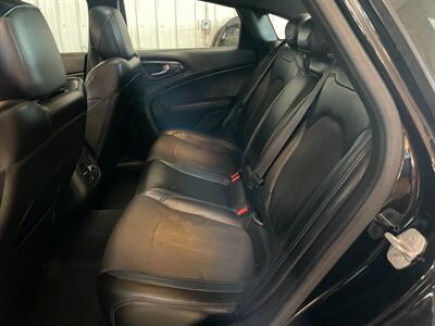 2015 Chrysler 200 S - Photo 15 - Saint Louis, MI 48880-9800