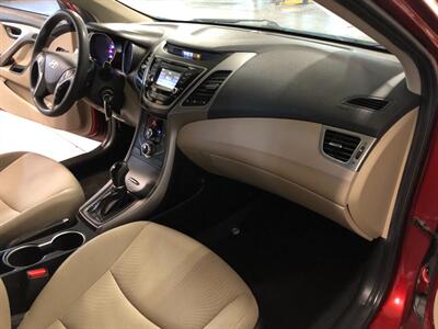 2015 Hyundai ELANTRA SE   - Photo 18 - Saint Louis, MI 48880-9800