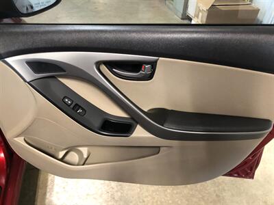 2015 Hyundai ELANTRA SE   - Photo 20 - Saint Louis, MI 48880-9800