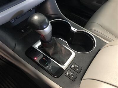 2018 Toyota Highlander XLE - Photo 15 - Saint Louis, MI 48880-9800