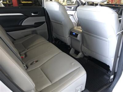 2018 Toyota Highlander XLE - Photo 27 - Saint Louis, MI 48880-9800
