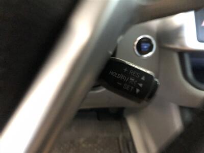 2018 Toyota Highlander XLE - Photo 8 - Saint Louis, MI 48880-9800