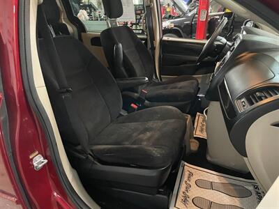 2014 Dodge Grand Caravan SXT - Photo 16 - Saint Louis, MI 48880-9800