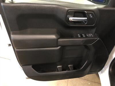 2021 Chevrolet Silverado 1500 Work Truck   - Photo 17 - Saint Louis, MI 48880-9800