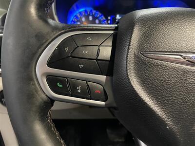 2019 Chrysler Pacifica Touring L   - Photo 11 - Saint Louis, MI 48880-9800