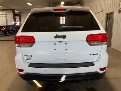 2017 Jeep Grand Cherokee Laredo   - Photo 21 - Saint Louis, MI 48880-9800