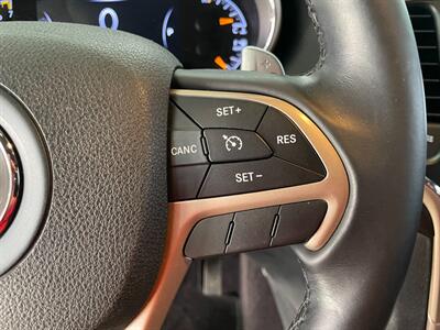 2017 Jeep Grand Cherokee Laredo   - Photo 12 - Saint Louis, MI 48880-9800