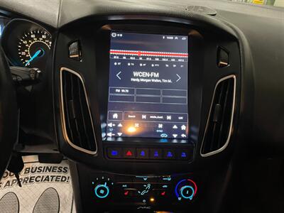 2015 Ford Focus SE - Photo 13 - Saint Louis, MI 48880-9800