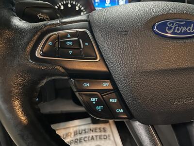 2015 Ford Focus SE - Photo 10 - Saint Louis, MI 48880-9800