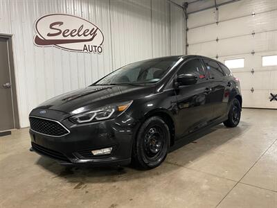 2015 Ford Focus SE - Photo 2 - Saint Louis, MI 48880-9800