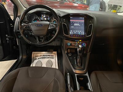 2015 Ford Focus SE - Photo 7 - Saint Louis, MI 48880-9800