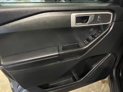 2022 Ford Explorer   - Photo 27 - Saint Louis, MI 48880-9800