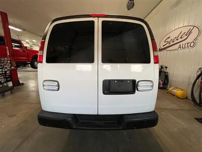 2011 Chevrolet Express LS 3500   - Photo 23 - Saint Louis, MI 48880-9800