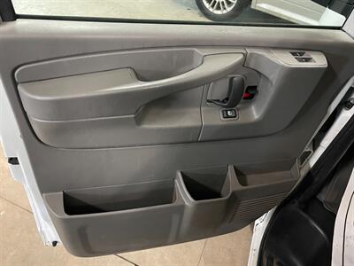 2011 Chevrolet Express LS 3500   - Photo 18 - Saint Louis, MI 48880-9800