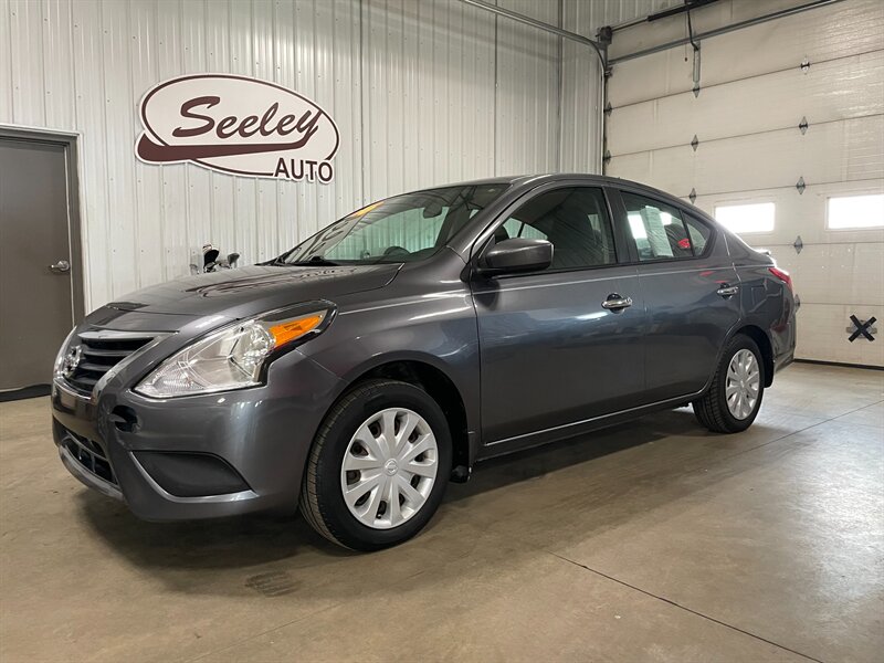 2016 Nissan Versa Sedan SV