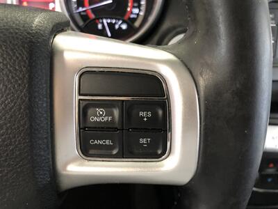 2012 Dodge Journey SXT   - Photo 11 - Saint Louis, MI 48880-9800