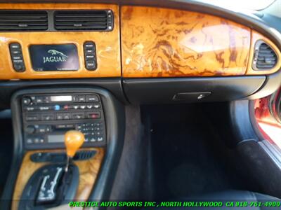 2000 Jaguar XK8   - Photo 8 - North Hollywood, CA 91601