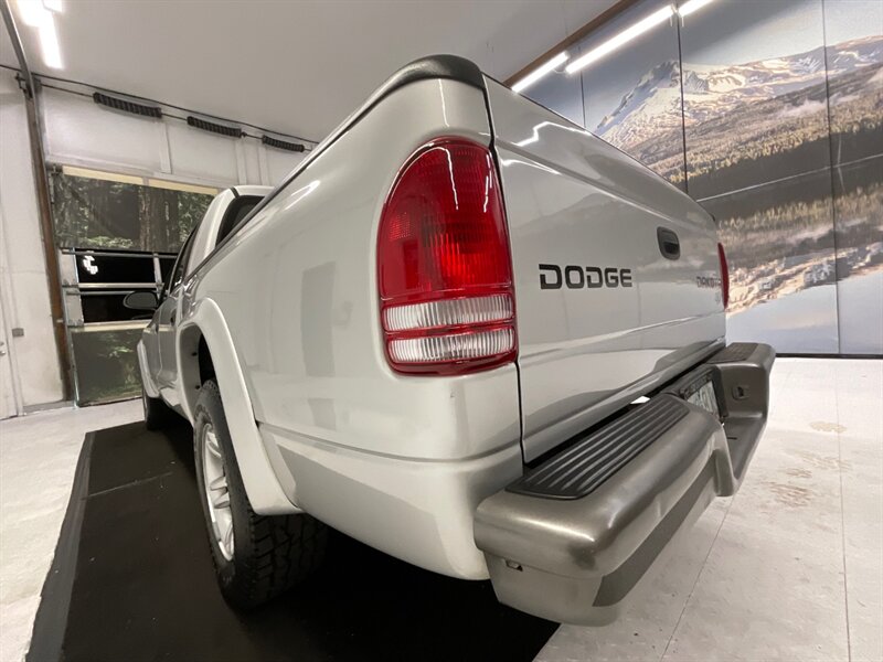 2004 Dodge Dakota SXT Quad Cab 2WD / 3.7L V6 / LOCAL / 85,000 MILES  / RUST FREE / Excel Cond - Photo 27 - Gladstone, OR 97027