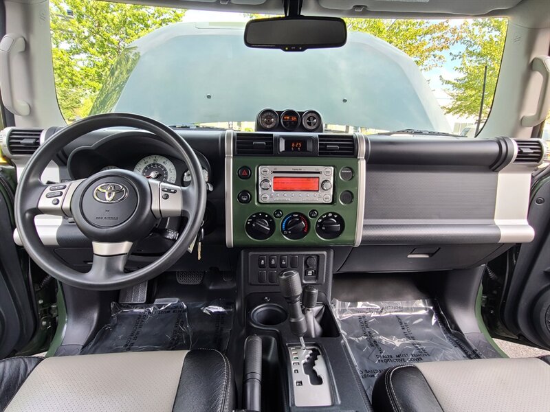 2012 Toyota FJ Cruiser 4X4 / LEATHER / E-LOCKER / XD's / ICON LIFT  / HEATED SEATS / LOW MILES - Photo 31 - Portland, OR 97217