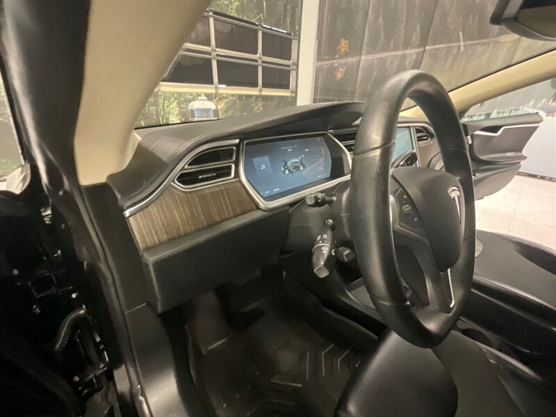 2013 Tesla Model S / REAR FACING JUMP SEAT /47,000 MILES - Photo 36 - Gladstone, OR 97027