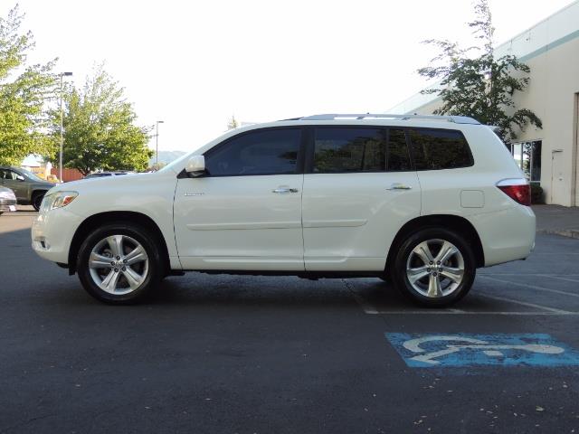 2009 Toyota Highlander Limited / AWD/ Navigation / DVD / Third Seat   - Photo 3 - Portland, OR 97217