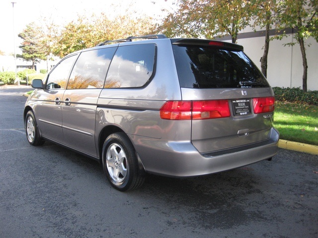 2000 Honda Odyssey EX w/Navi/Power Sliding Doors/1-Owner   - Photo 3 - Portland, OR 97217