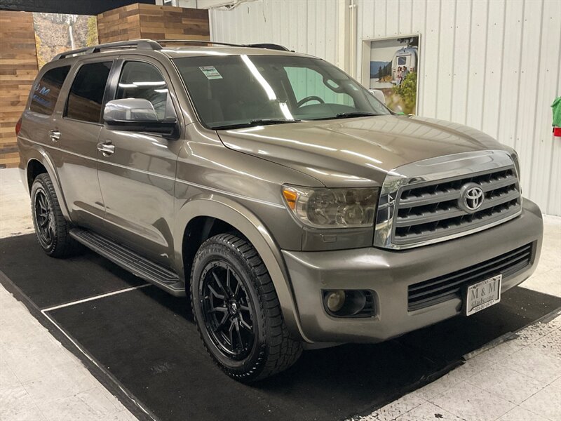 2008 Toyota Sequoia Limited 4X4 / Leather / NEW WHEELS & TIRES  / Excel Cond - Photo 2 - Gladstone, OR 97027