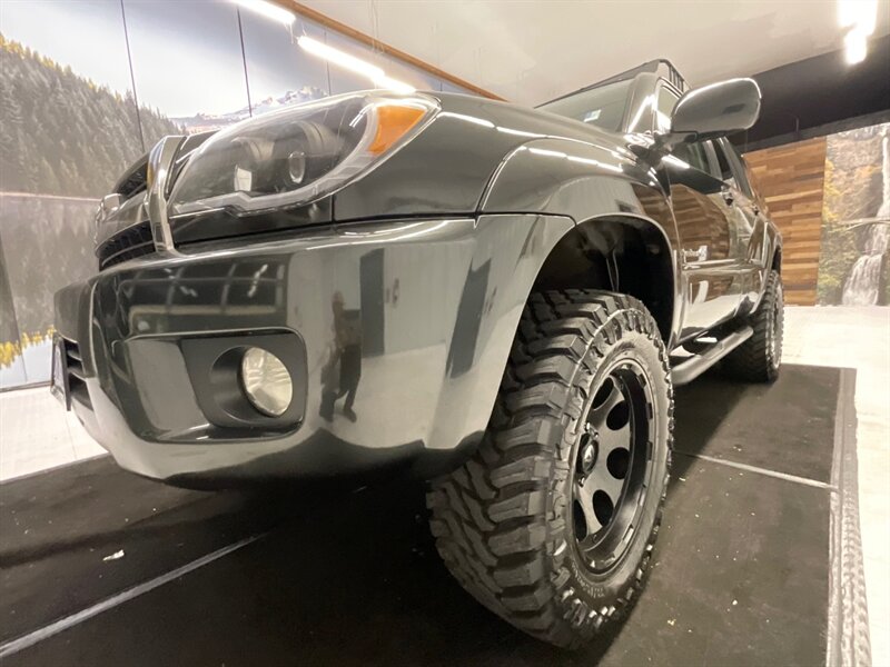 2008 Toyota 4Runner Sport Edition 4X4 / 4.0 V6 /LIFTED w. NEW MUD TIRE  / LUGGAGE RACK / LIFTED w. BRAND NEW 33 " MUD TIRES & 18 " FUEL WHEELS / Excel Cond - Photo 9 - Gladstone, OR 97027