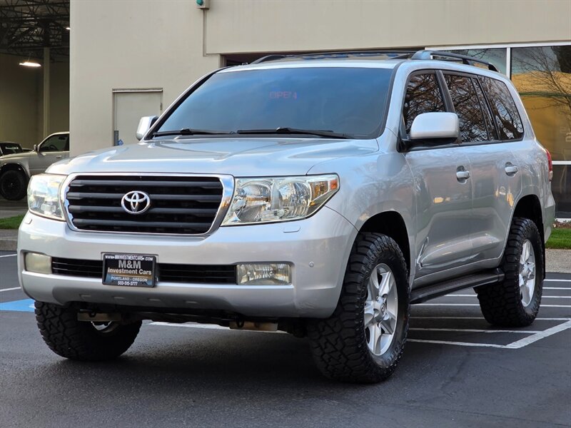 2008 Toyota Land Cruiser 4X4 / FULLY LOADED / CRAWL CONTROL /DIFF LOCK  / BRAND NEW TIRES/ LIFTED / SERVICE RECORDS - Photo 1 - Portland, OR 97217