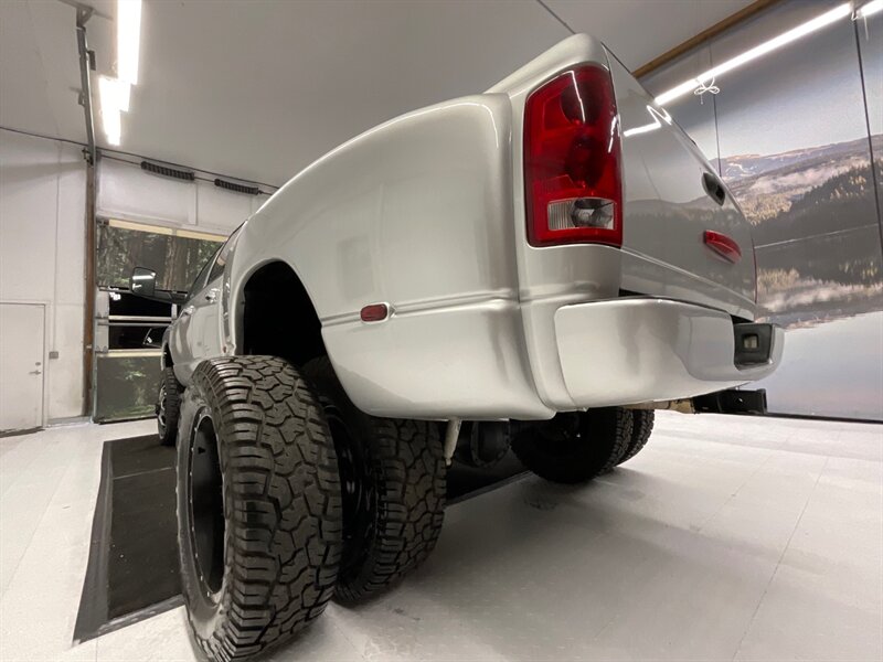 2006 Dodge Ram 3500 Laramie 4X4 / 5.9L DIESEL / DUALLY / LIFTED  / 1-OWNER / LIFTED w. 37 " Yokohama Tires & 22 " XD Wheels / ONLY 74,000 MILES - Photo 11 - Gladstone, OR 97027